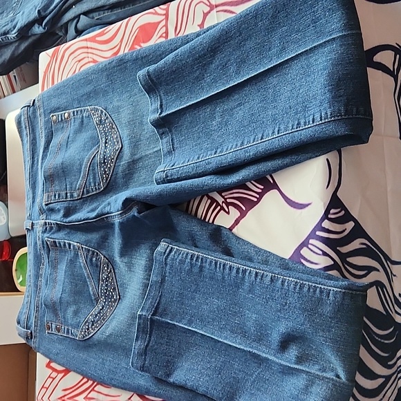 Gloria Vanderbilt Alana Jeans *Size6*Straight Leg *Excellent Condition 28x26 - Picture 1 of 7